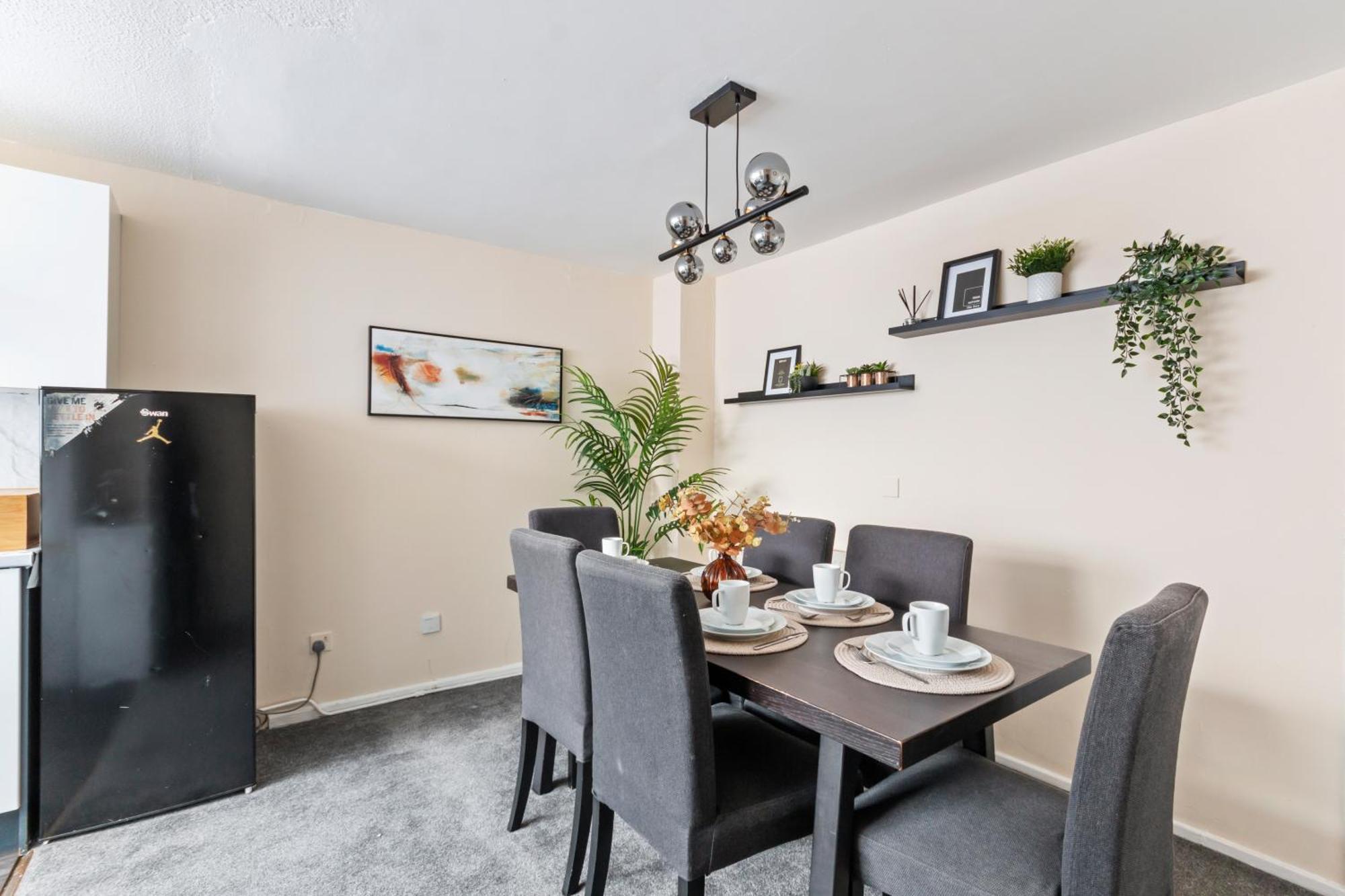 Cozy Near O2 Arena Gasthof *